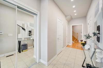 135 Windrow Street — photo 3