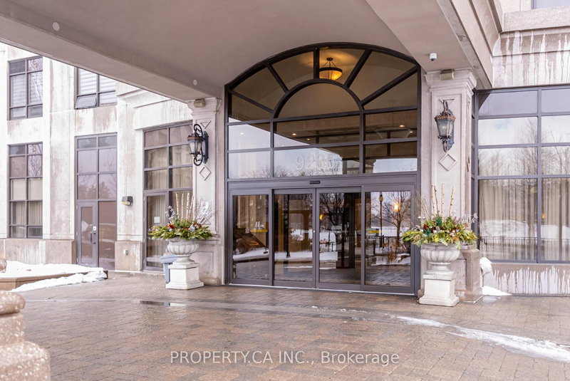 305 - 9235 Jane St, Vaughan, L6A 0J8 | Image 3