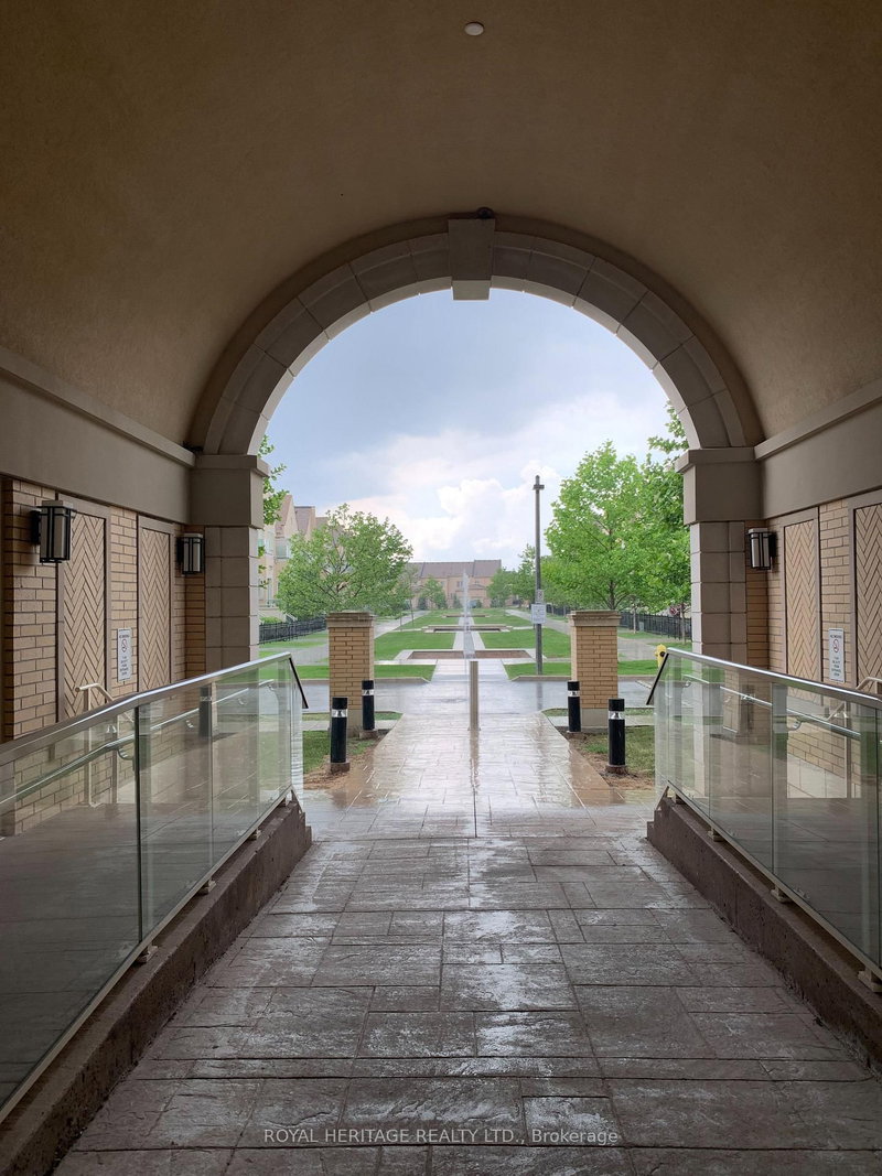 home for lease on 102-28 Prince Regent Street E