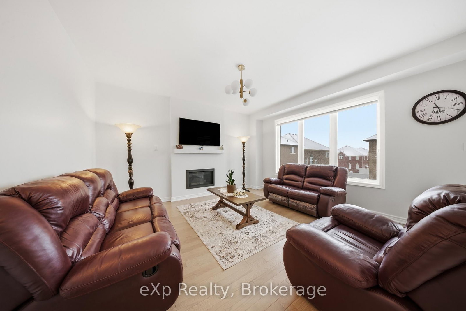 Detached House for sale at 6 Faimira Avenue, Georgina, Ontario, L4P 0S4 - Keswick South - MLS: N12815904