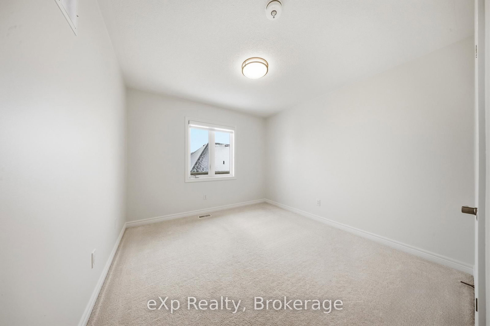 Detached House for sale at 6 Faimira Avenue, Georgina, Ontario, L4P 0S4 - Keswick South - MLS: N12815904