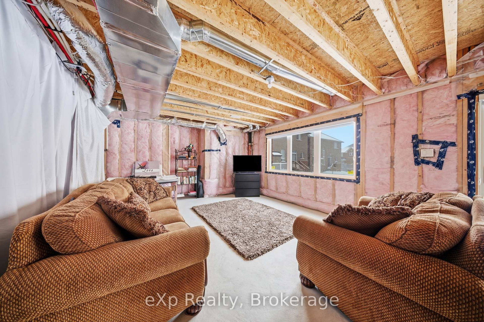 Detached House for sale at 6 Faimira Avenue, Georgina, Ontario, L4P 0S4 - Keswick South - MLS: N12815904