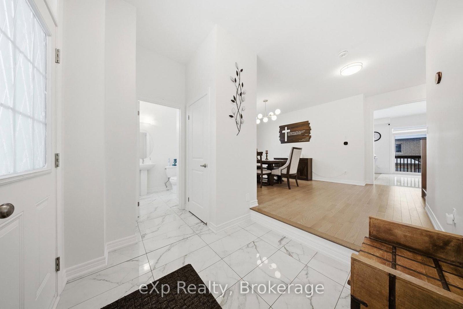 Detached House for sale at 6 Faimira Avenue, Georgina, Ontario, L4P 0S4 - Keswick South - MLS: N12815904