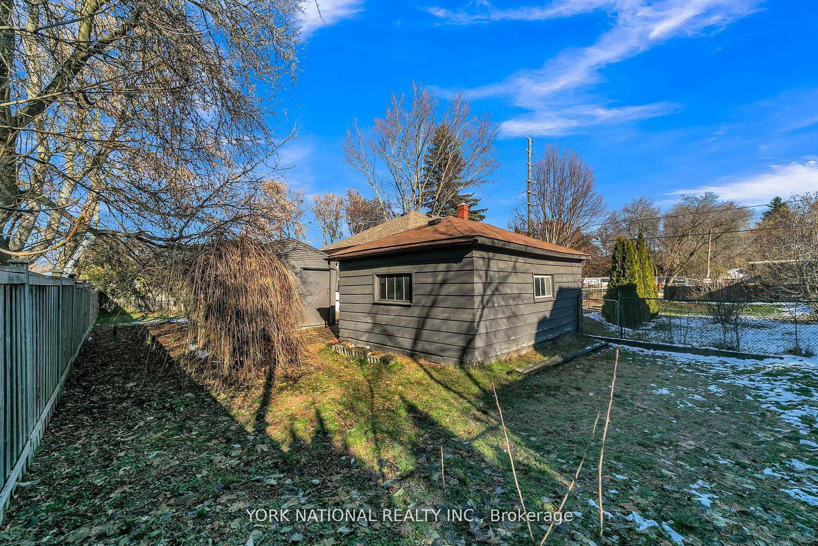 Listing Image 10