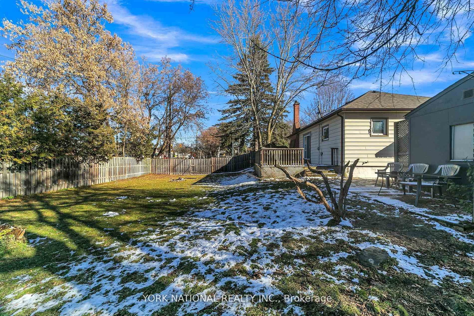 Listing Image 11