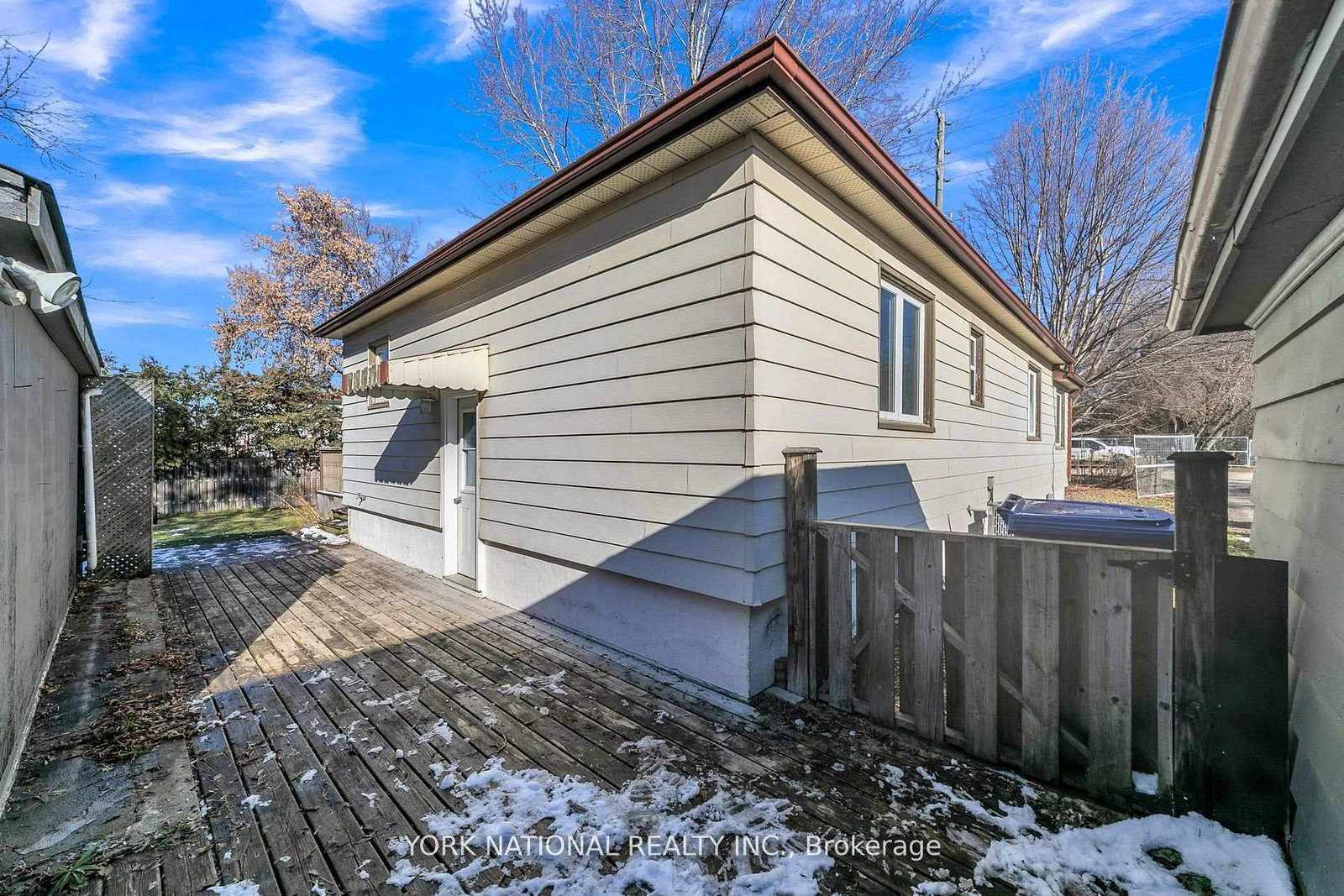 Listing Image 6