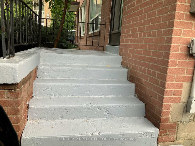 Main - 22 Mill St, Markham, L3P 1K9 | Image 2