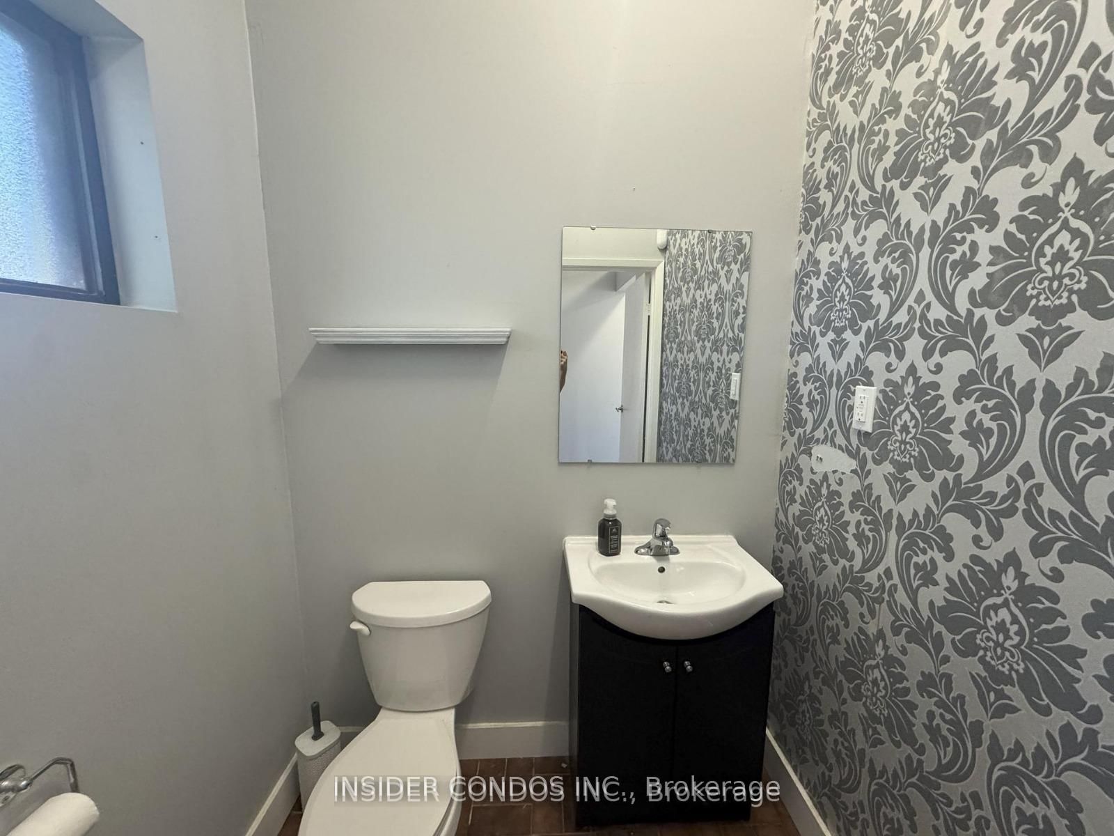15 Willis Road, Unit B - Photo 12