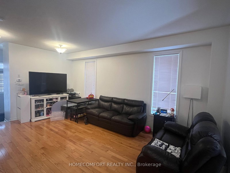 81 Carolina Rose Cres, Markham, L6E 0P2 | Image 2