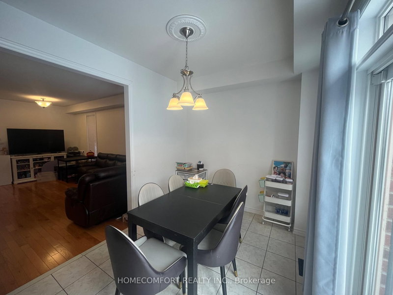 81 Carolina Rose Cres, Markham, L6E 0P2 | Image 3