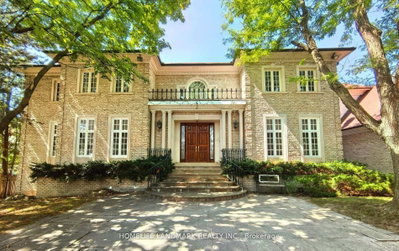 6-bed Detached House · 42 Maryvale Cres
