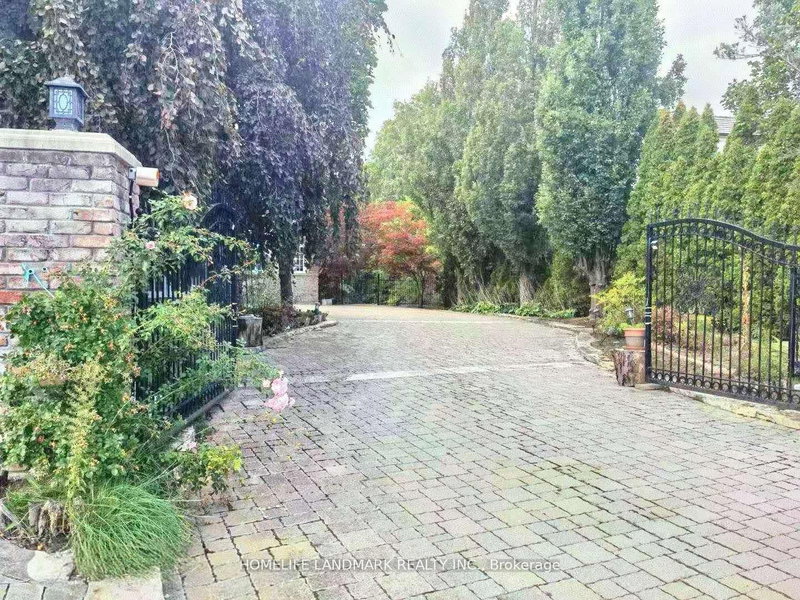42 Maryvale Crescent