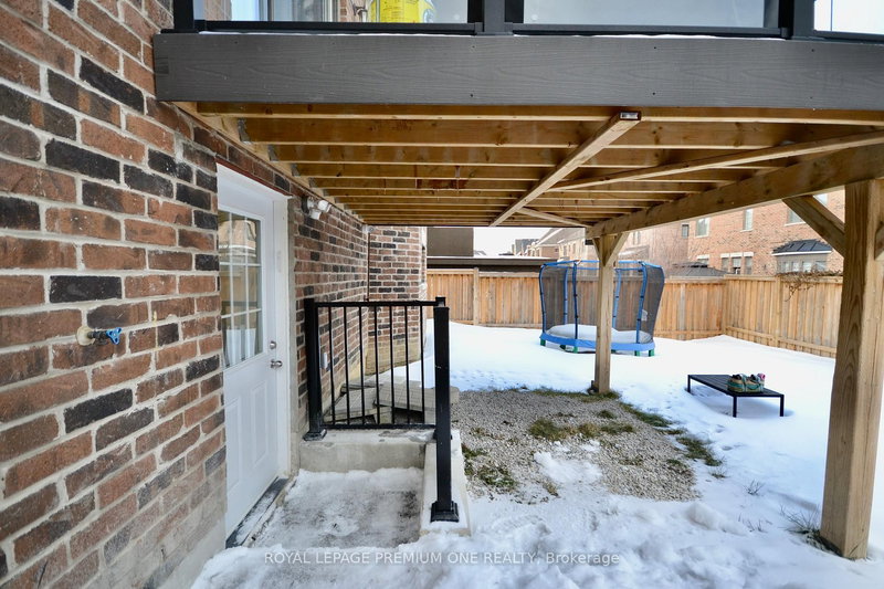 Lower - 5 Arctic Grail Rd, Vaughan, L4H 4T3 | Image 3