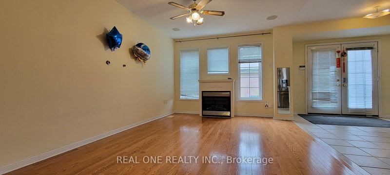 749 Bur Oak Ave, Markham, L6E 1C3 | Image 3