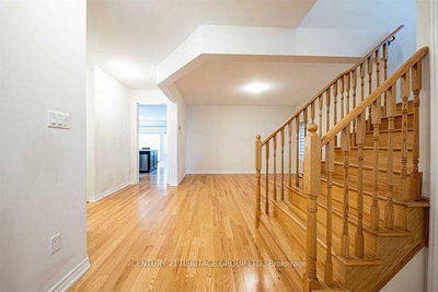 959 Larter Street, Innisfil, Ontario image-0-4