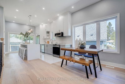 15 Farley Circle, Georgina, Ontario image-0-4