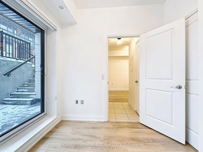 C801-5299 Highway 7, Vaughan, Ontario image-0-2