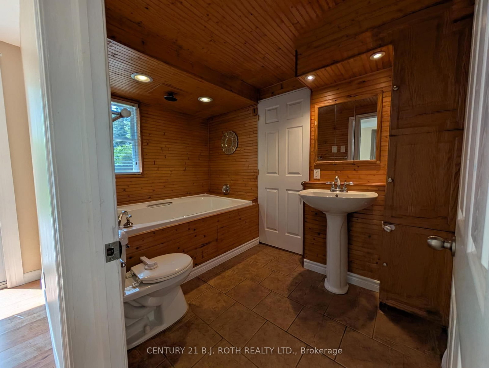 Detached House for sale at 775 James Street, Innisfil, Ontario, L9S 2G6 - Alcona - MLS: N12818730