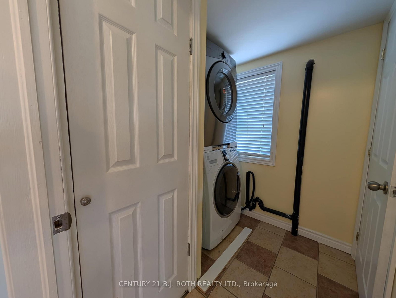 Detached House for sale at 775 James Street, Innisfil, Ontario, L9S 2G6 - Alcona - MLS: N12818730