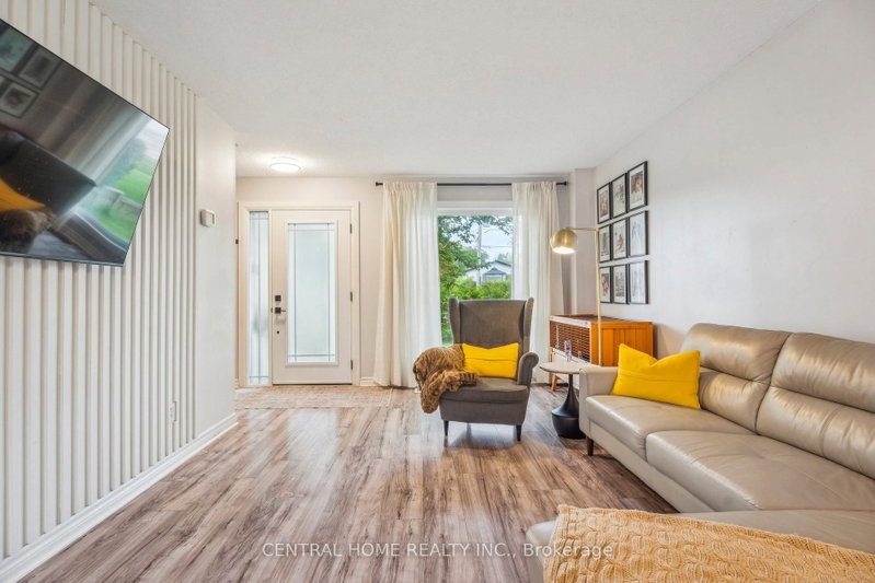 50 Metro Road S