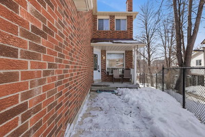 115 Coles Avenue, Vaughan, Ontario image-0-4