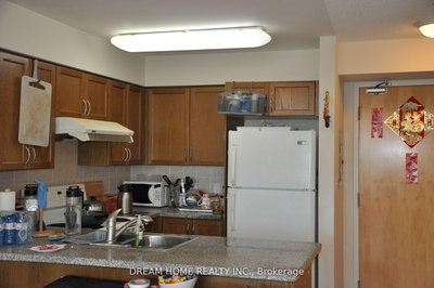 303-7363 Kennedy Road, Markham, Ontario image-0-2