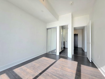 2702-2916 Highway 7, Vaughan, Ontario image-0-4