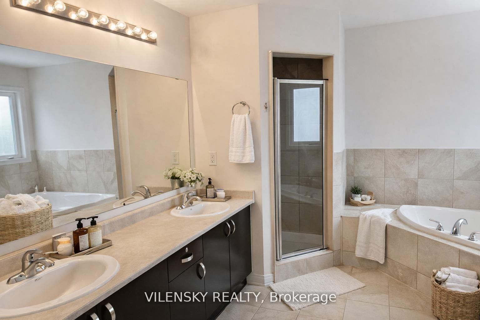 Detached House for sale at 47 Township Avenue, Richmond Hill, Ontario, L4E 0J8 - Jefferson - MLS: N12820322