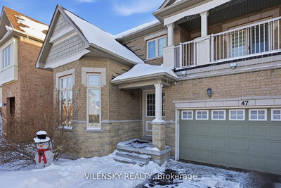 47 Township Avenue, Richmond Hill, Ontario image-0-1