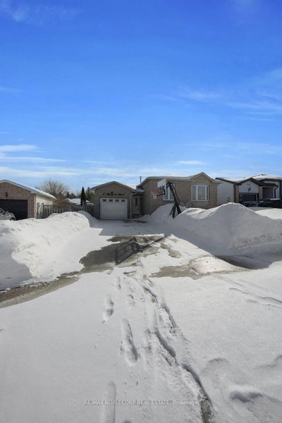 6 McQueen Street, Essa, Ontario image-0-3