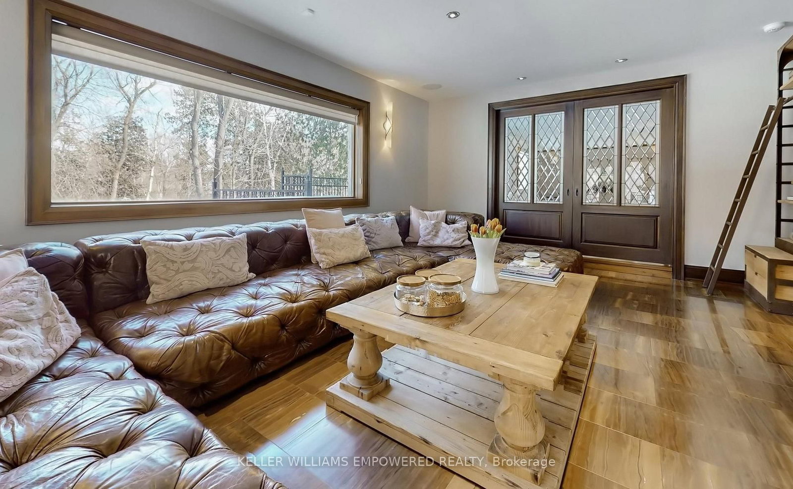 Detached House for sale at 43 Woodland Acres Crescent, Vaughan, Ontario, L6A 1G1 - Rural Vaughan - MLS: N12820636