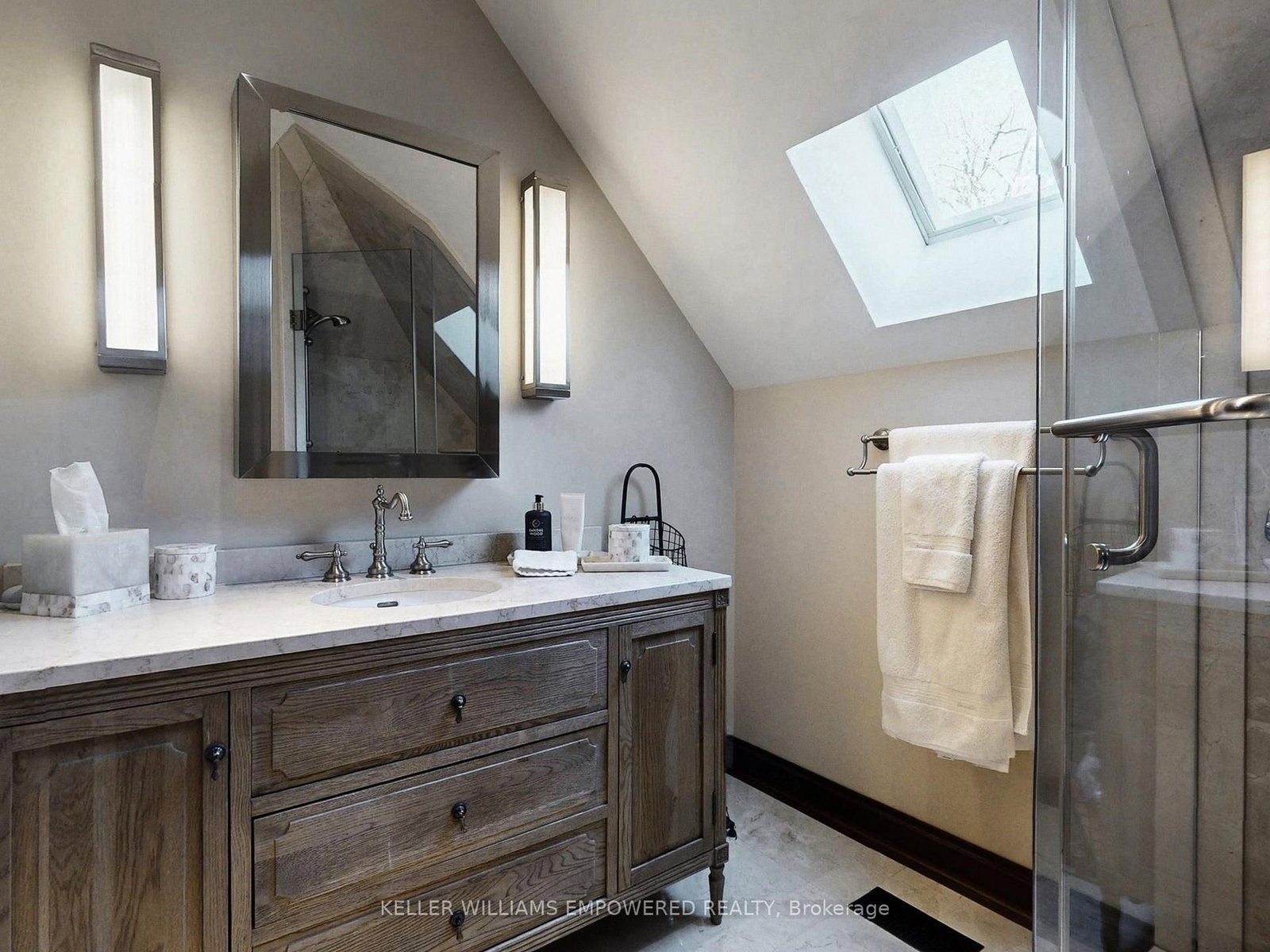 Detached House for sale at 43 Woodland Acres Crescent, Vaughan, Ontario, L6A 1G1 - Rural Vaughan - MLS: N12820636