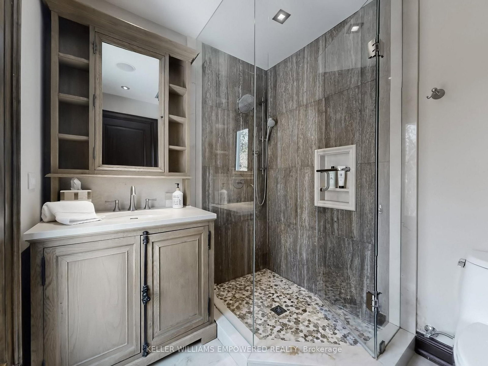 Detached House for sale at 43 Woodland Acres Crescent, Vaughan, Ontario, L6A 1G1 - Rural Vaughan - MLS: N12820636