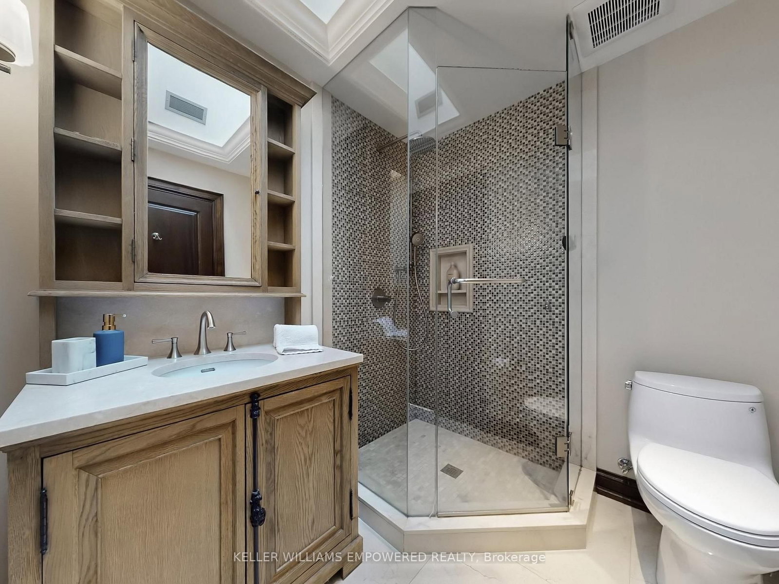 Detached House for sale at 43 Woodland Acres Crescent, Vaughan, Ontario, L6A 1G1 - Rural Vaughan - MLS: N12820636