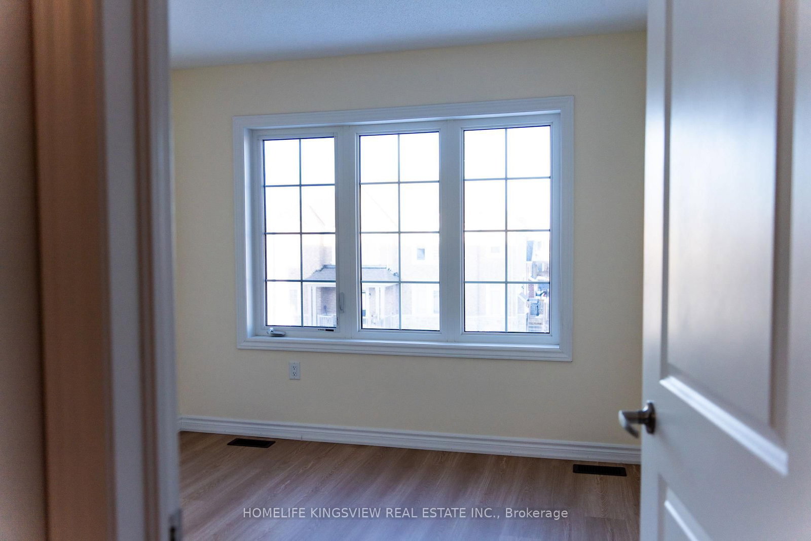 Townhouse for sale at 2146 Speare Court, Innisfil, Ontario, L9S 0M9 - Alcona - MLS: N12823532