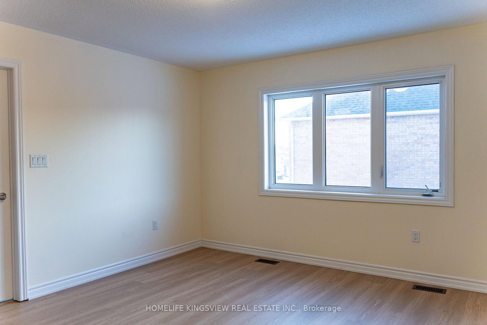 Townhouse for sale at 2146 Speare Court, Innisfil, Ontario, L9S 0M9 - Alcona - MLS: N12823532