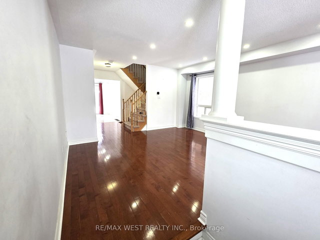 89 Matthew Boyd Crescent