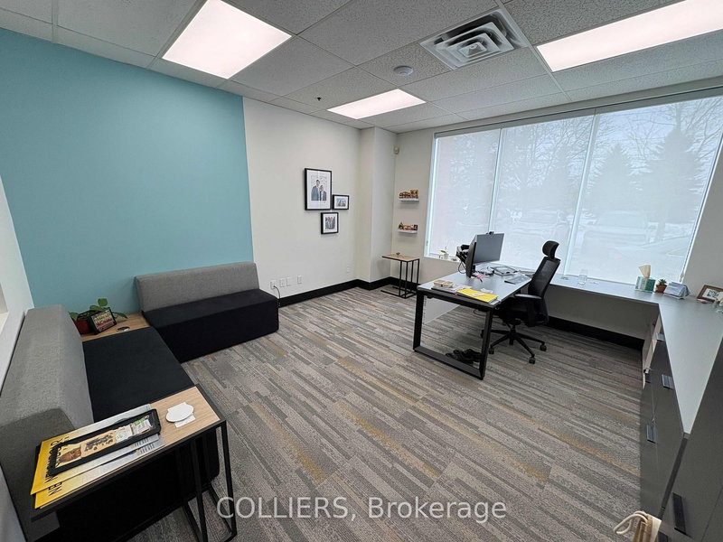 100 Harry Walker Pkwy, Newmarket, L3Y 7B2 | Image 3