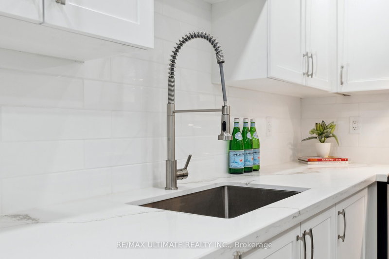 Basement - 437 Dorchester St, Newmarket, L3Y 7Z7 | Image 3