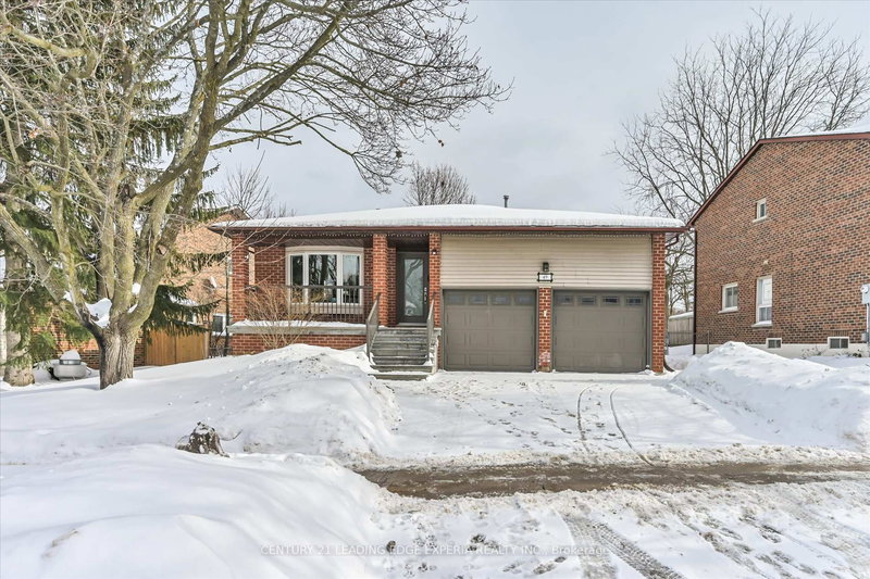 49 Seaton Dr, Aurora, L4G 3W9 | Image 3