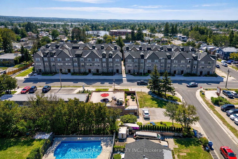 1-11,13-22, 26 - 260 Eagle St, Newmarket, L3Y 1K1 | Image 2