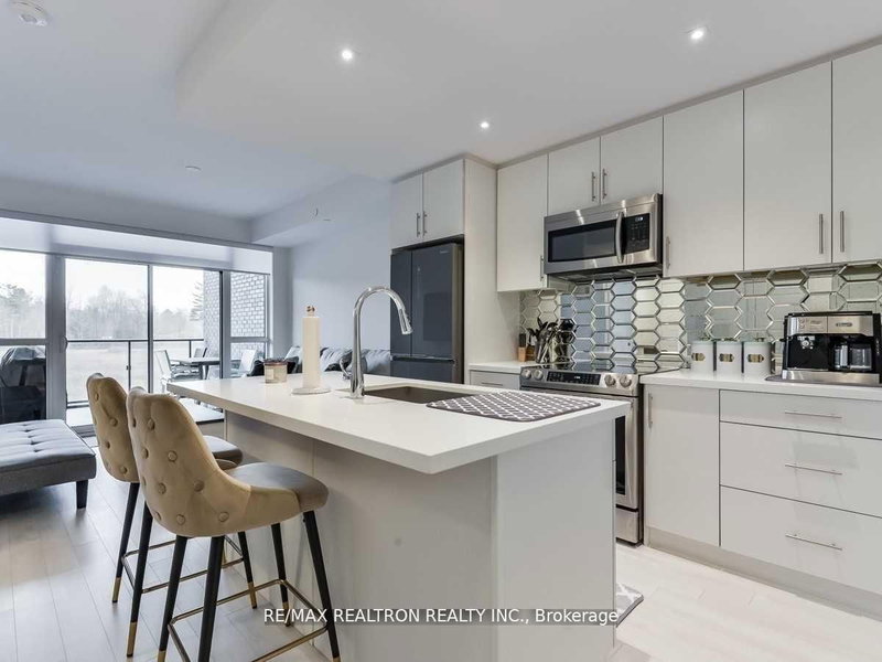 home for lease on 208-375 Sea Ray Avenue