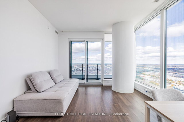 4702 - 898 Portage Parkway