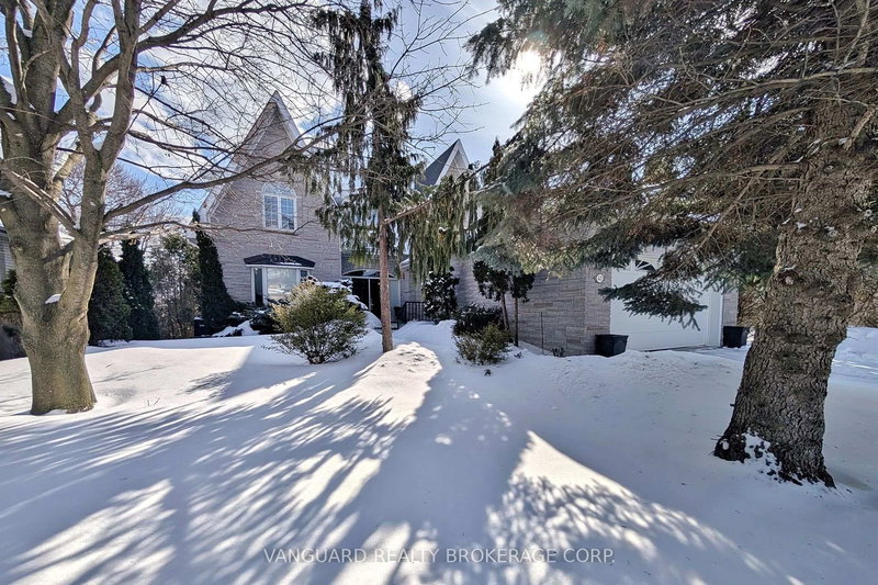 41 Cooperage Cres, Richmond Hill, L4C 9M2 | Image 2