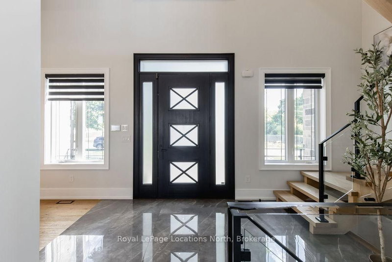 22 EAST JOHN St, Innisfil, L0L 1L0 | Image 3