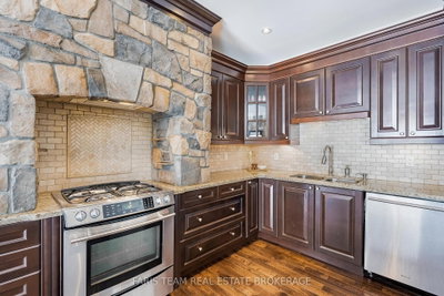 30 Fisher Drive — photo 6