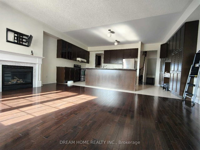 10587 Woodbine Avenue