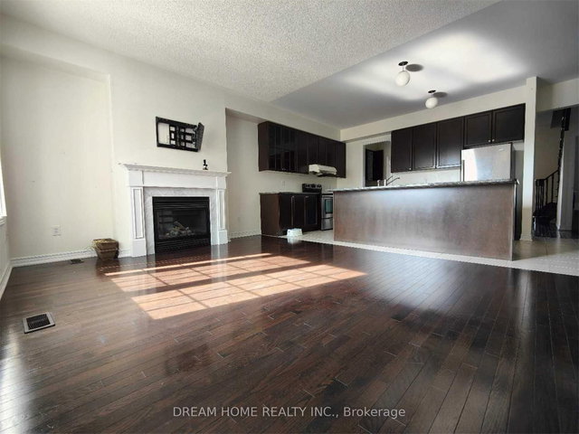 10587 Woodbine Avenue