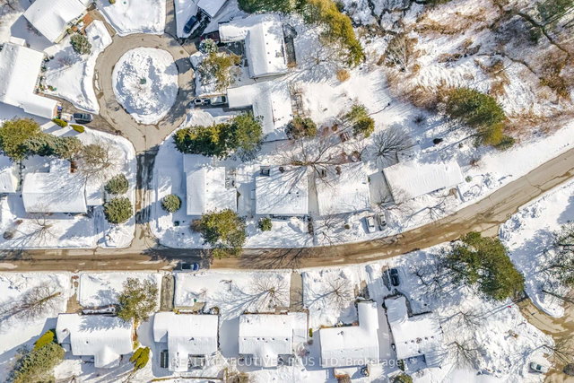 5 Tecumseth Pines Drive