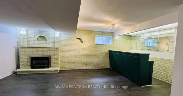 Basement - 38 Weldrick Road W